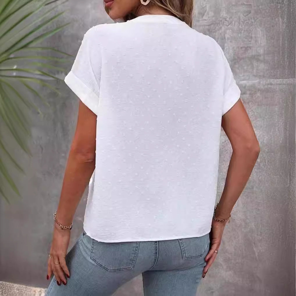 Ladies airy V-neck front button blouse with dobby dots and roll-up short sleeves Mune Fashion