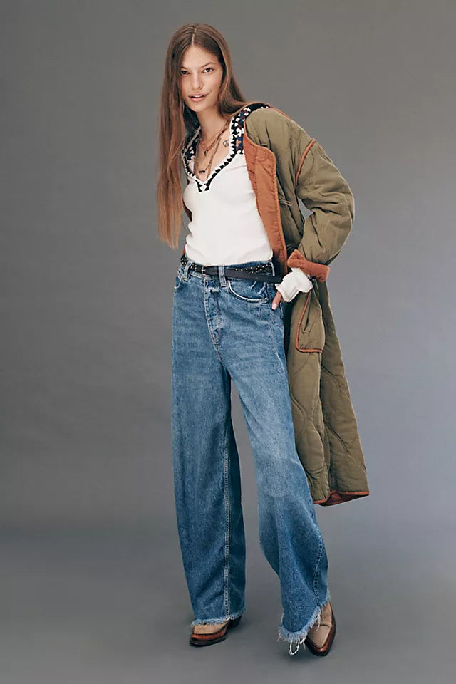 Women's extra-wide high-waist palazzo jeans made of denim with raw hem and vintage wash Mune Fashion