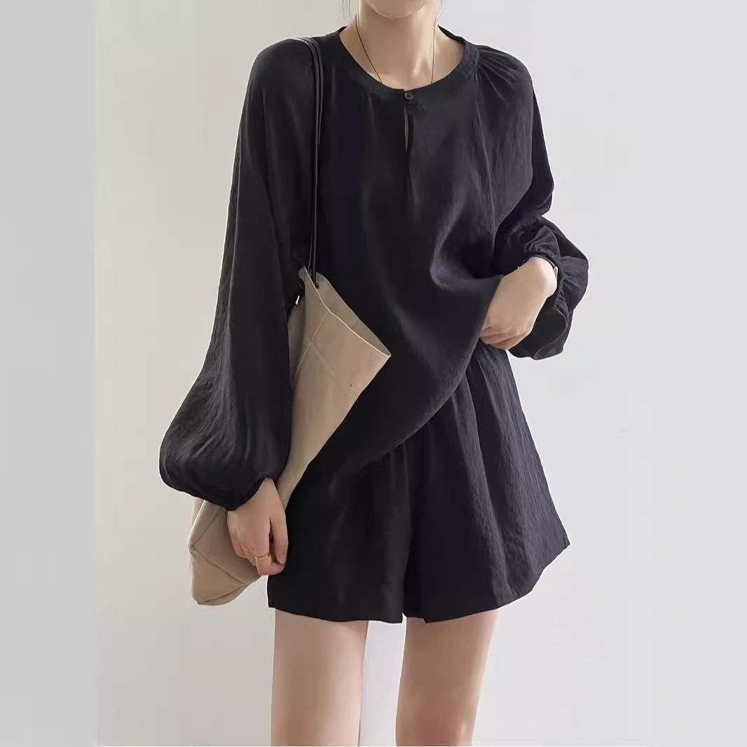 Women's Loose Linen Set with Round Neckline, Split Blouse and Wide Shorts Mune Fashion