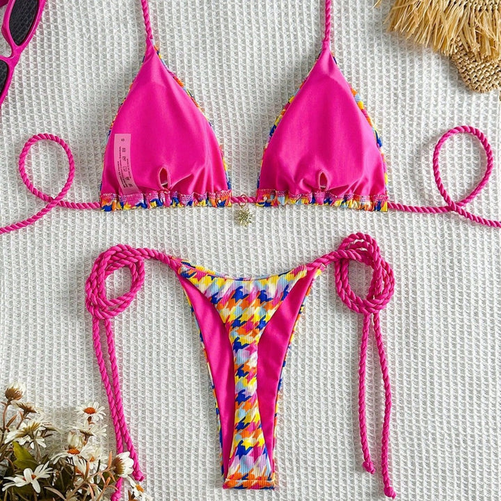 Women's Triangle Bikini with Colorful Geometric Pattern Mune Fashion