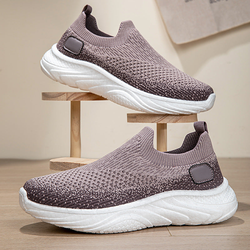 Women’s elastic knitted casual slip-on moccasin-style shoe with sock-like entry and padded wave comfort sole Mune Fashion