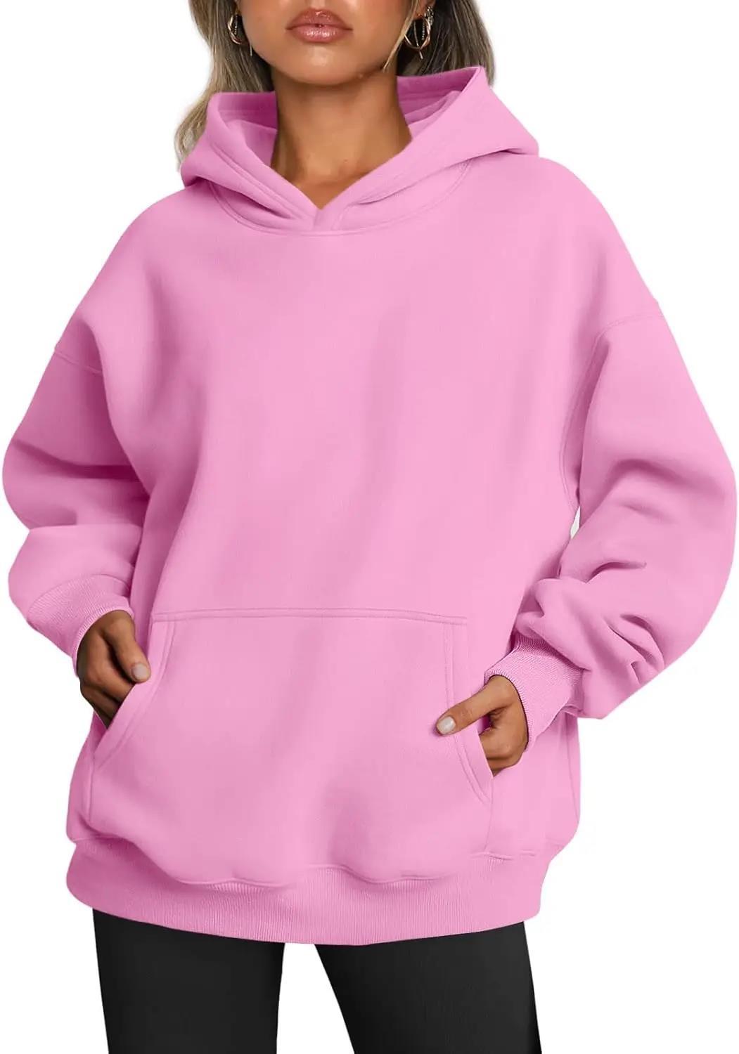 Women's oversized hoodie with extended silhouette and kangaroo pocket Mune Fashion