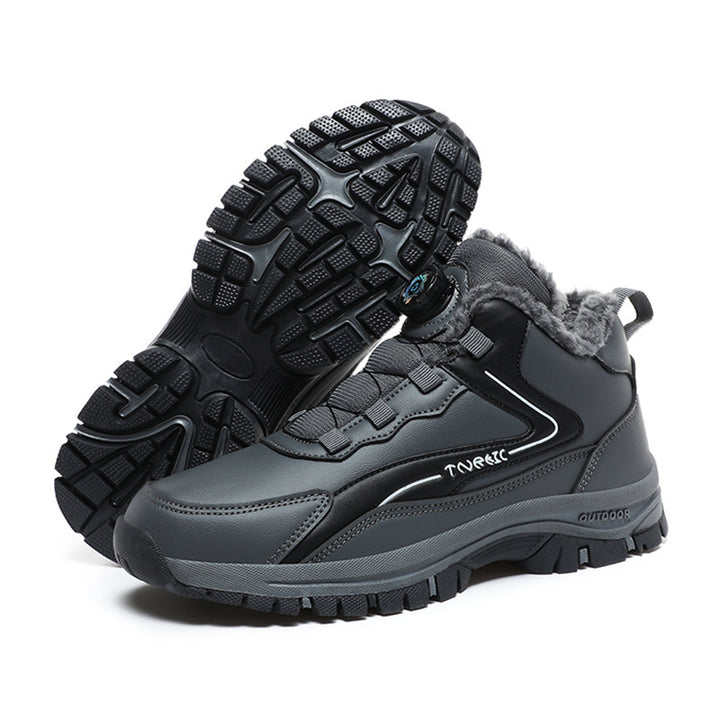 Unisex lightweight trail and city sneaker with finely adjustable rotary closure, reinforced toe cap and multidirectional profile sole Mune Fashion