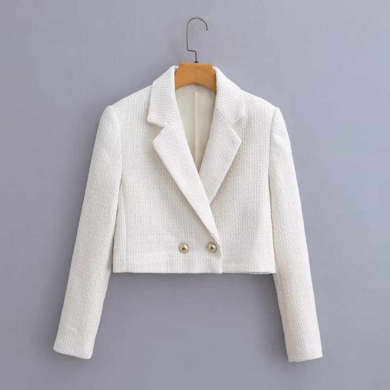 Women's Short Cut Boucle Blazer with Tailored Silhouette and Double Button Mune Fashion