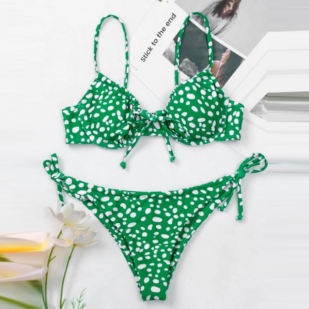 Women's triangle bikini with adjustable straps and playful design Mune Fashion