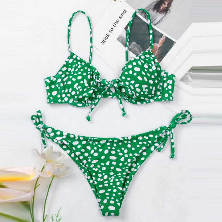 Women's triangle bikini with adjustable straps and playful design Mune Fashion