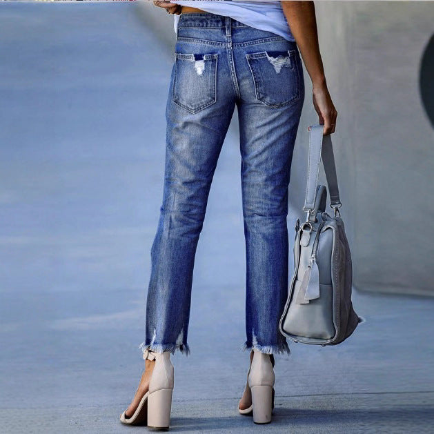 Ladies ankle-length straight-cut destroyed jeans with high waist and frayed hem Mune Fashion