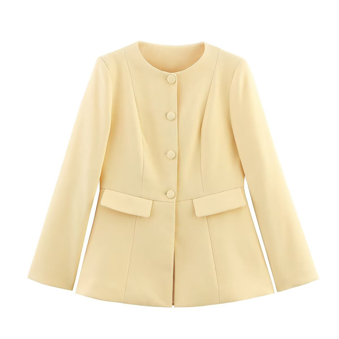 Women's tailored button blazer with round neckline and faux flap pockets Mune Fashion