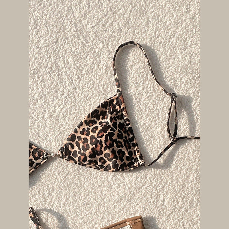 Women’s triangle bikini with elegant leopard pattern Mune Fashion