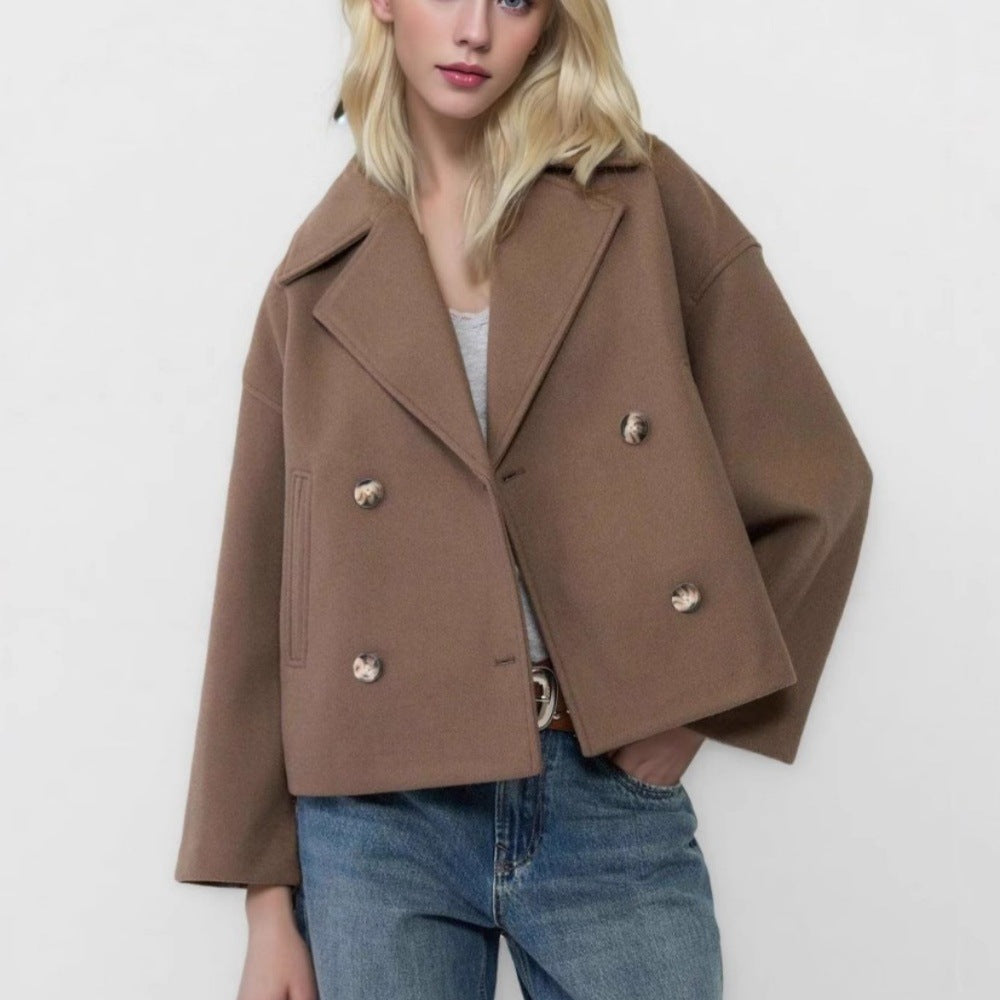 Women's short double-breasted wool blend coat jacket in boxy cut with wide lapel collar Mune Fashion