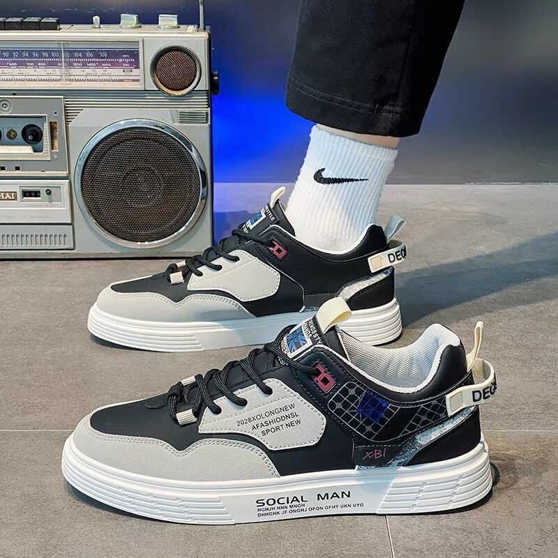 Women's Sporty Sneakers with Comfortable Insole and Durable Upper Material Mune Fashion