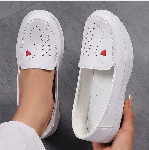 Women’s orthopedic comfort slippers with visible air chamber in the heel area and shock-absorbing platform sole Mune Fashion