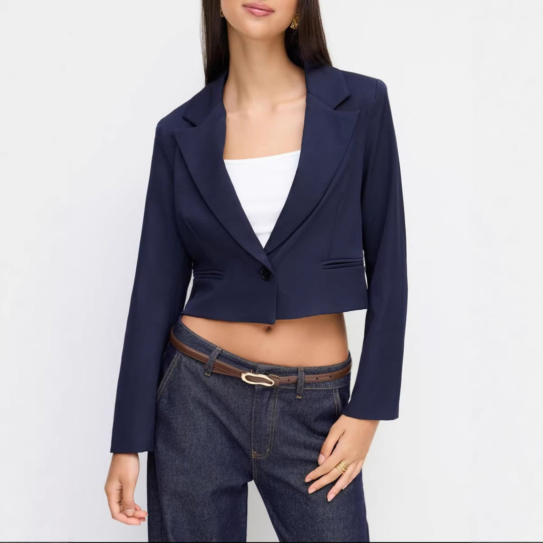 Women's cropped blazer with notch lapel and single-button closure Drune