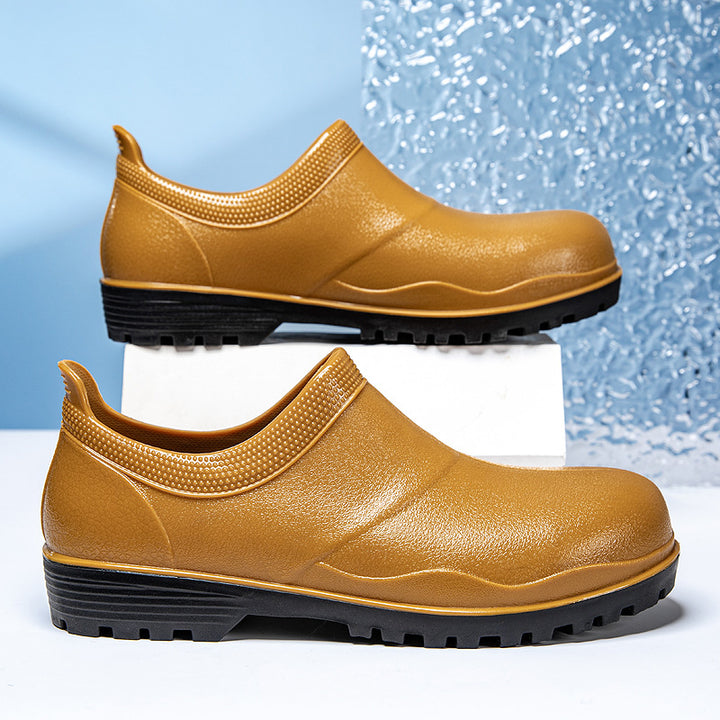 Unisex Waterproof Slip-On Work Shoes with Profiling Anti-Slip Sole Design Mune Fashion