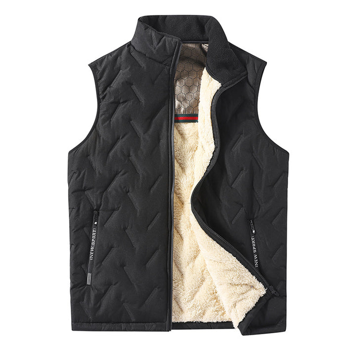 Men's quilted insulation vest with Sherpa lining, wind-resistant outer layer, and zippered pockets Mune Fashion