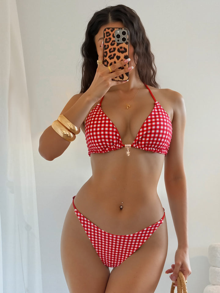 Ladies triangle bikini with exquisite flower appliqué Mune Fashion