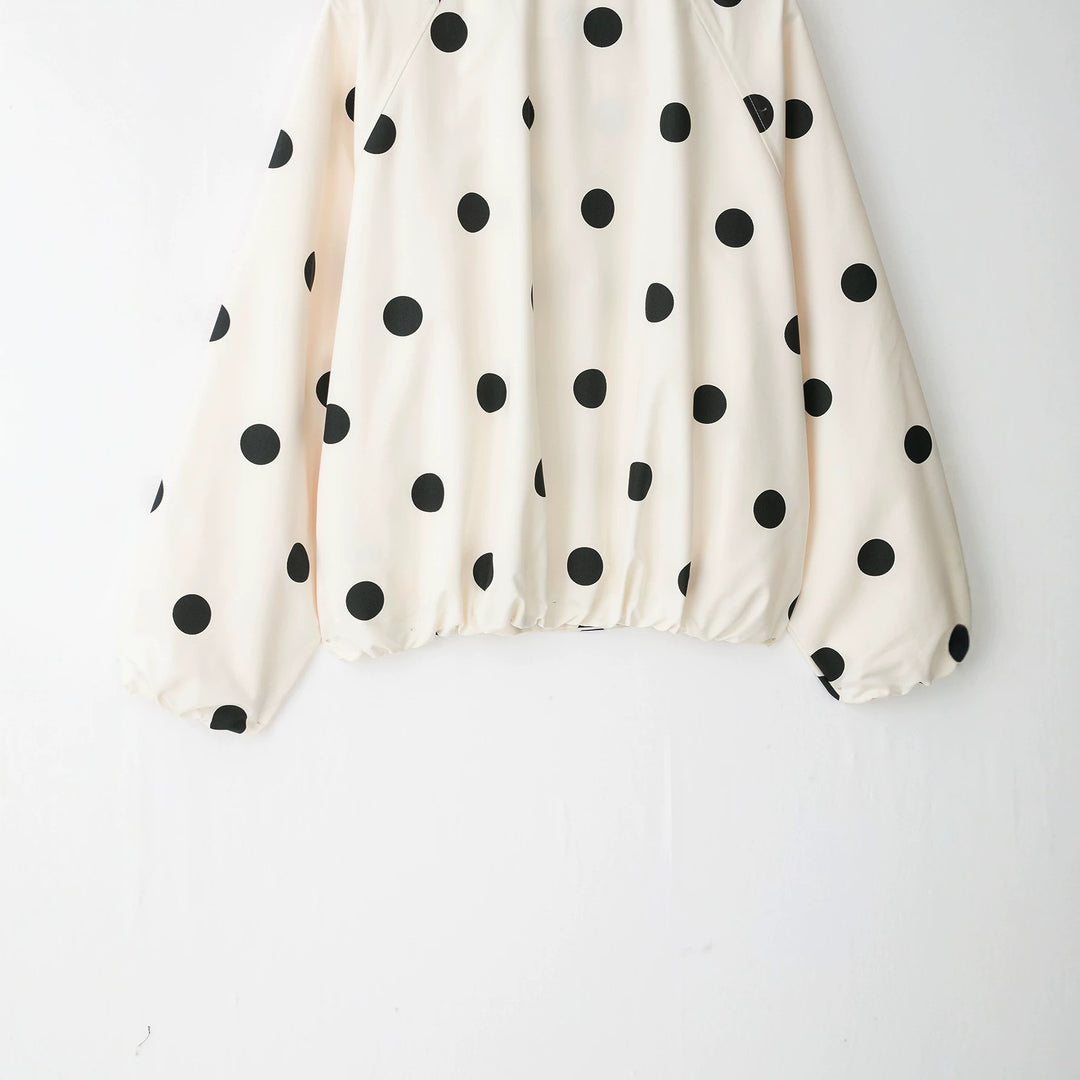Women's short jacket in cape style with stand-up collar and balloon sleeves Mune Fashion