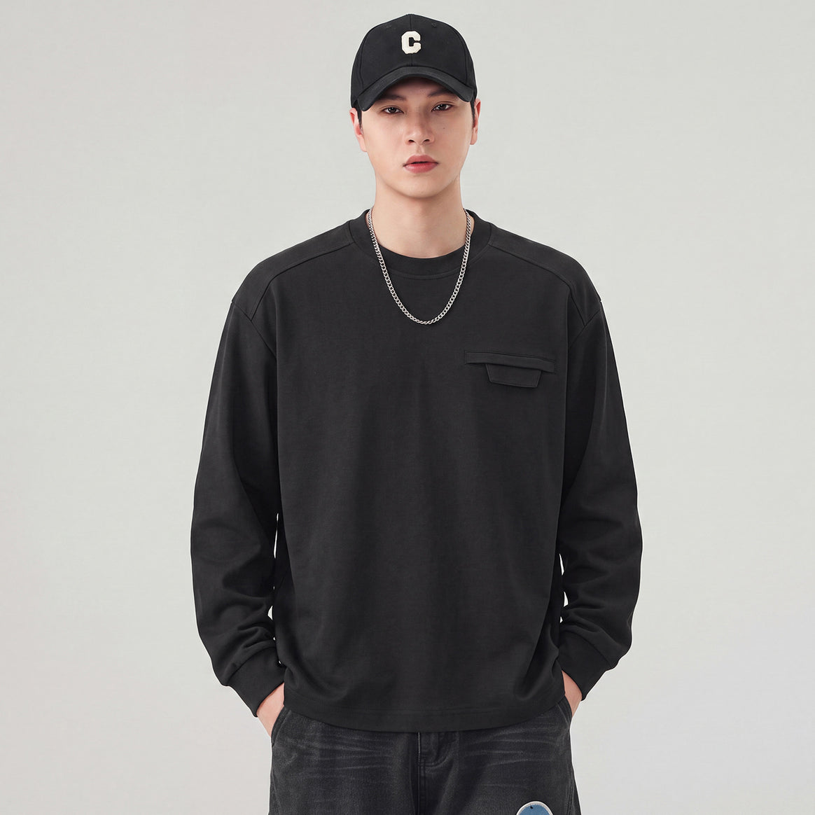 Men's Oversize Sweatshirt with Chest Pocket and Raglan Sleeves Mune Fashion