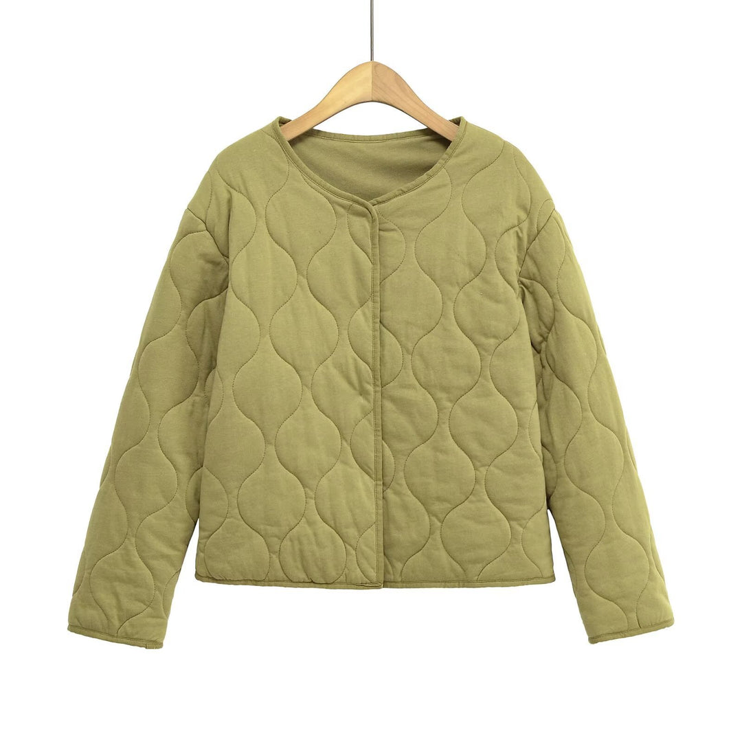 Women's quilted jacket without a collar with a boxy silhouette and tonal wave quilting Mune Fashion