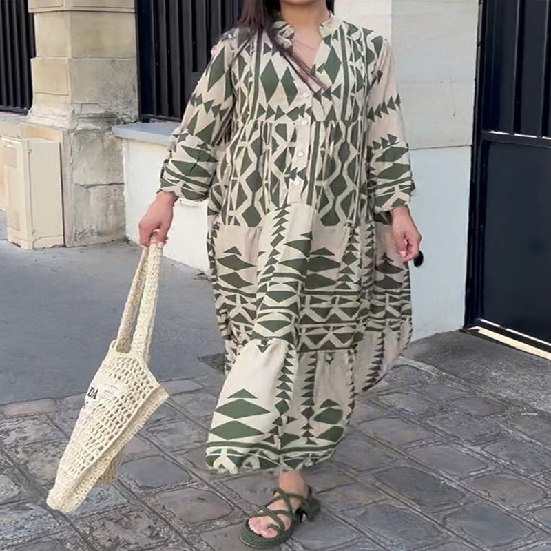 Women's Loose Maxi Dress in Boho Style with Graphic Print, V-Neck and Button Placket Mune Fashion
