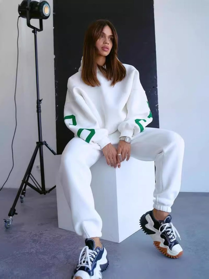 Women's Oversized Hoodie with large block print Mune Fashion