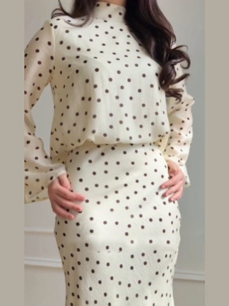 Women's maxi dress with waist-accentuating mermaid silhouette and polka dot print Mune Fashion