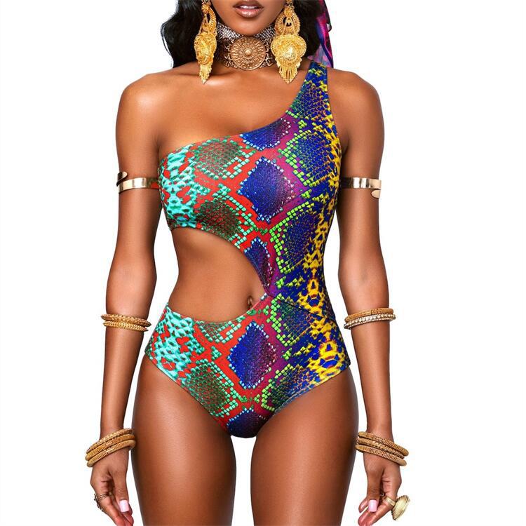 Women's Asymmetric Cut-Out Swimsuit Mune Fashion