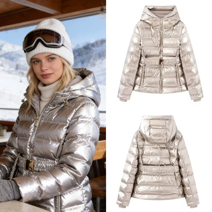 Women short cut quilted jacket with hood, fitted elastic waistband and decorative belt Mune Fashion