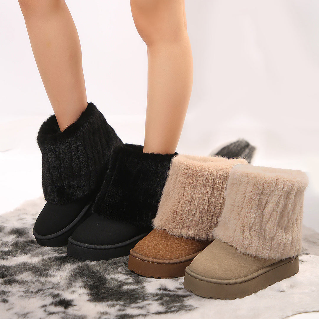 Women's lined short boots with high faux fur cuff and slip-resistant tread sole Mune Fashion