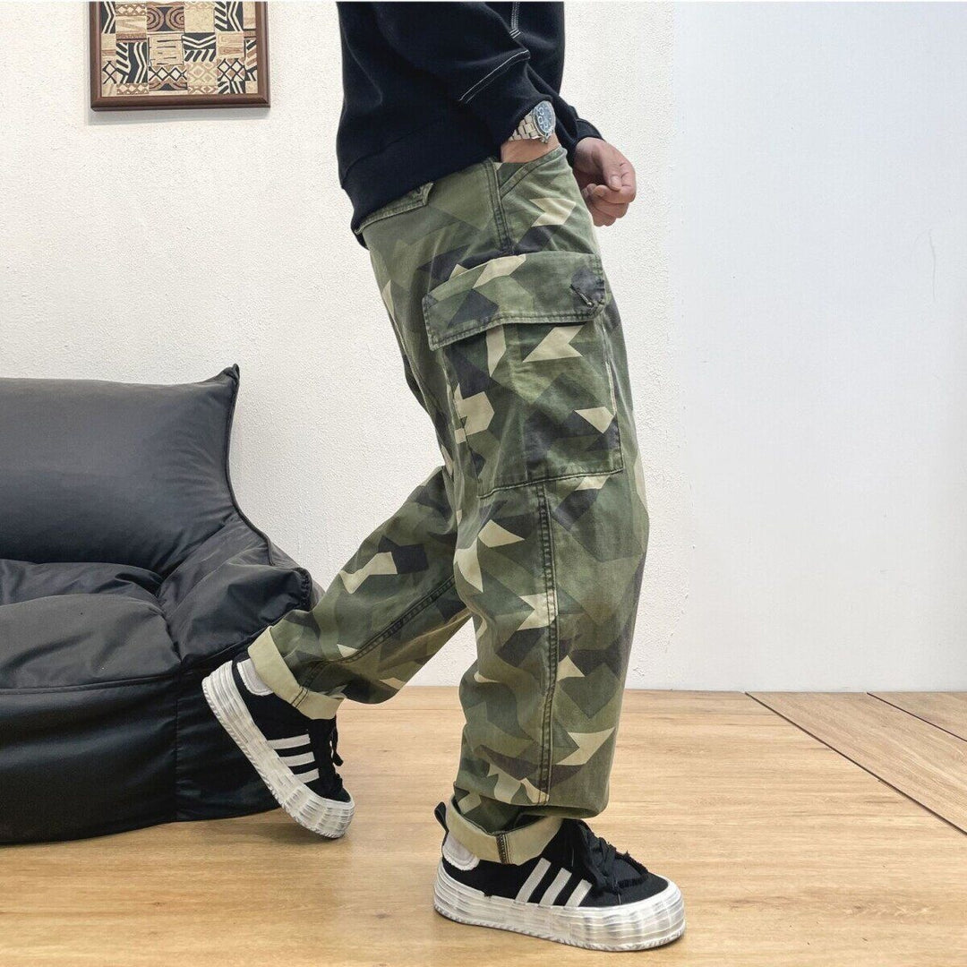 Men's Cargo Pants with Camouflage Pattern Mune Fashion