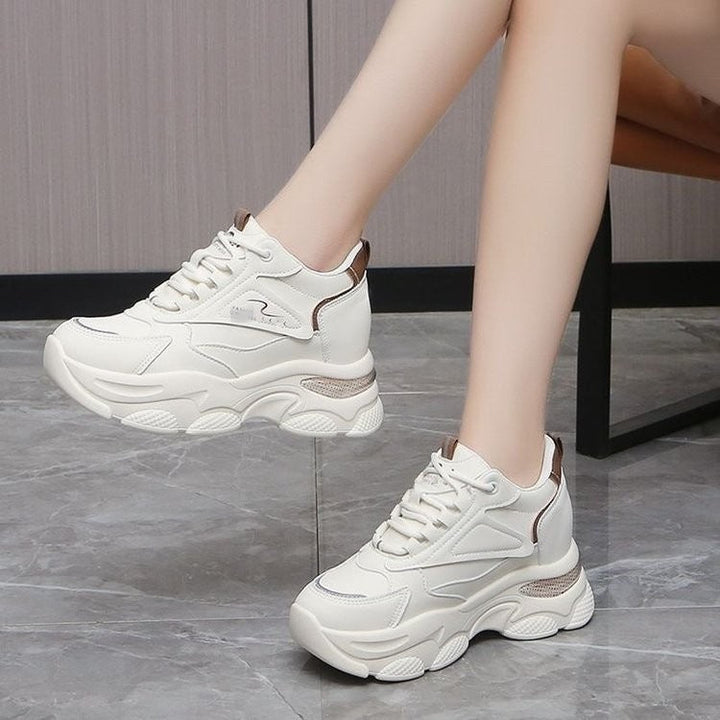 Women Sporty Chunky Sneakers with Breathable Inserts and Comfortable Cushioning Mune Fashion