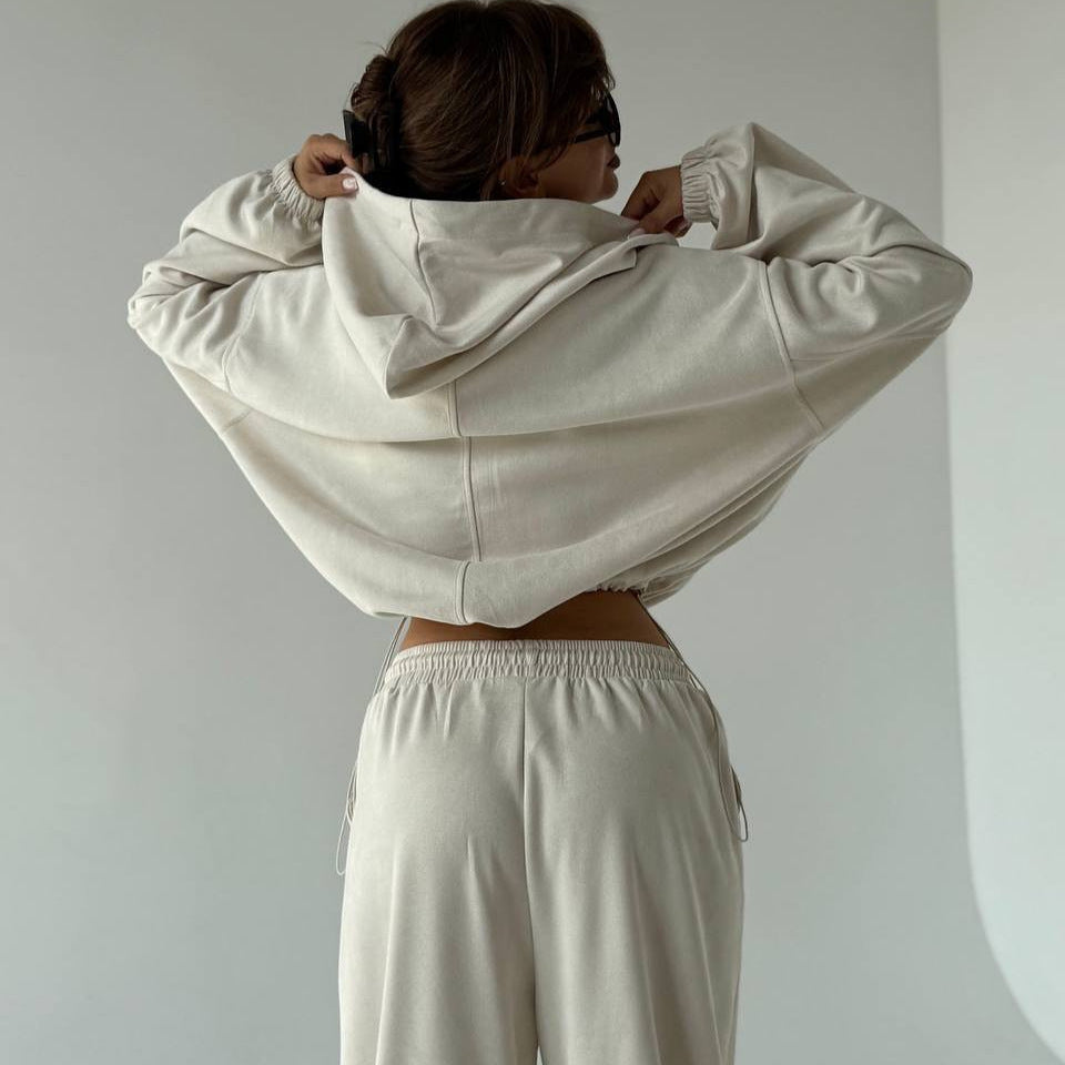 Women Velvet Cropped Hoodie with Balloon Sleeves and Wide Palazzo Sweatpants Mune Fashion