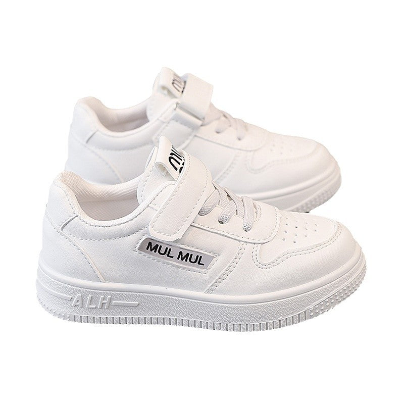 Women's sporty sneakers with practical Velcro closure and breathable surface Mune Fashion