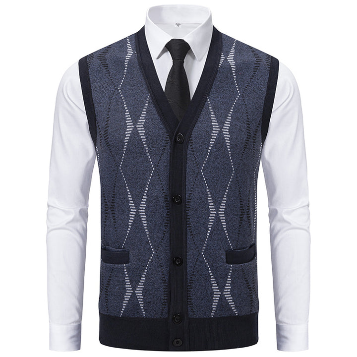 Men's fine knit vest with V-neck, diamond pattern, and patch pockets Mune Fashion