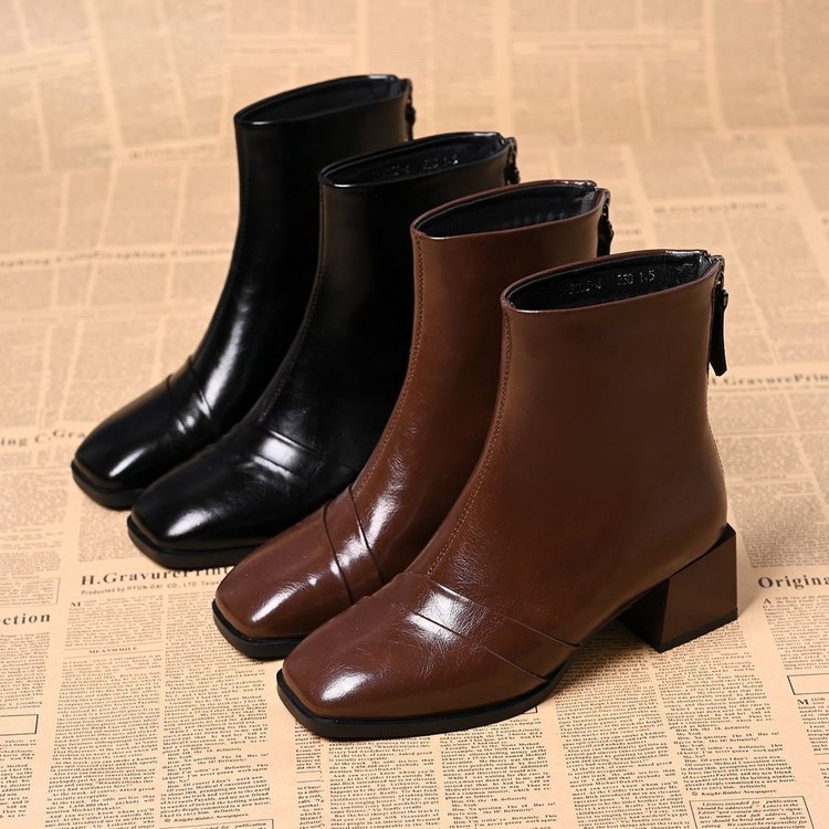 Women Elegant Ankle Boots with Block Heel Mune Fashion