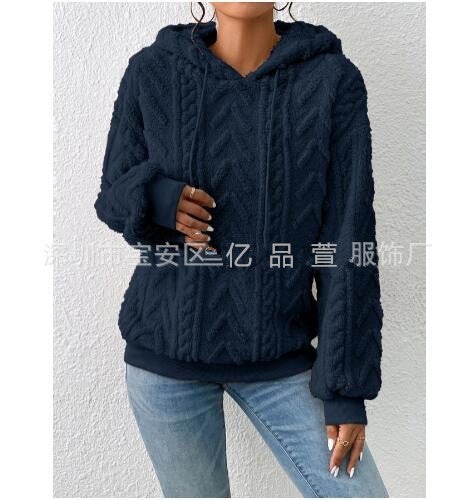 Women's hooded sweater with cable pattern, side pockets and ribbed cuffs Mune Fashion