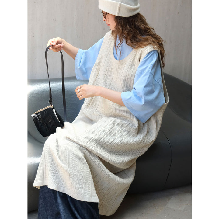 Women Small Perforated Bucket Crossbody Bag with Adjustable Shoulder Strap Mune Fashion
