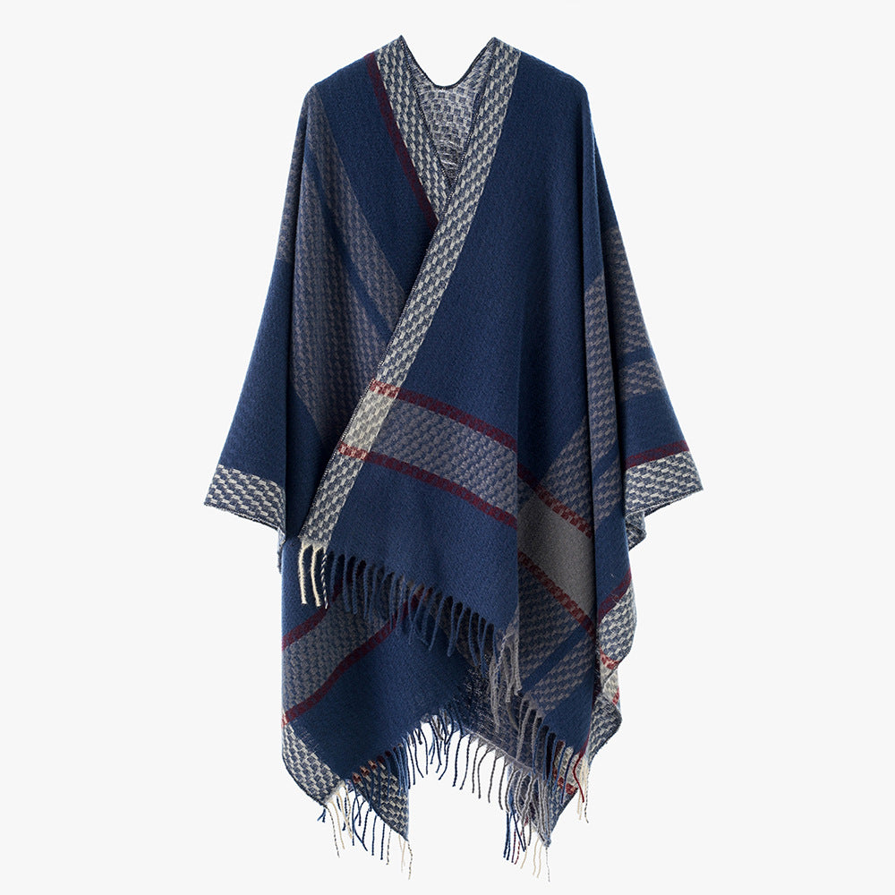 Women's Oversize Cape Poncho made of Wool Blend with Checkered Pattern and Fringe Hem Mune Fashion