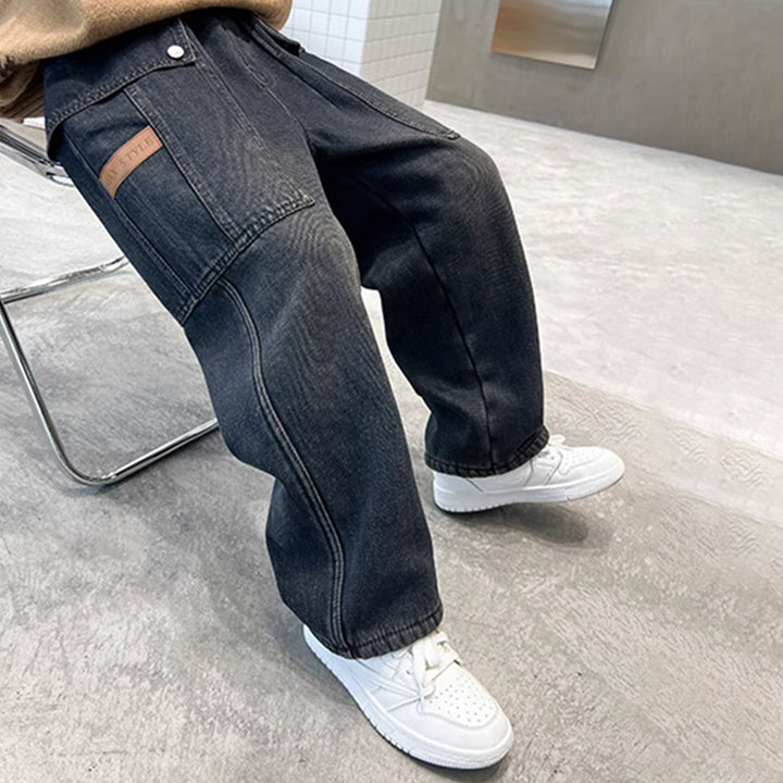 Women casual cargo jeans in oversized style Mune Fashion