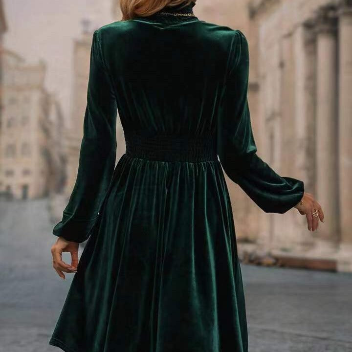 Women Velvet Dress with High Neck Design and Elegant Long Sleeves Mune