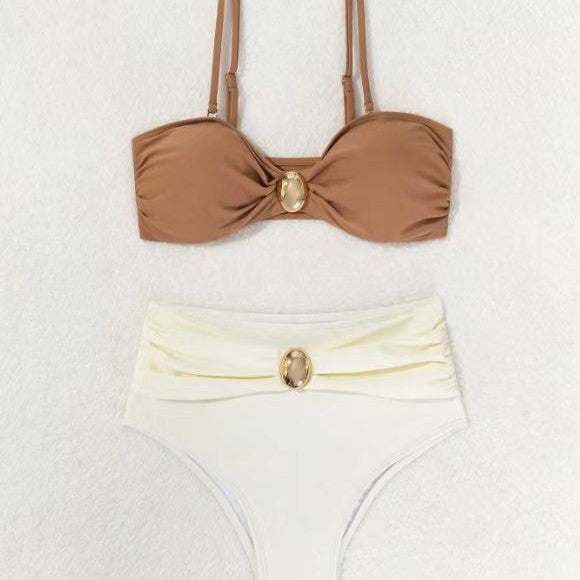 Women's High-Cut Bikini Set with Chic Gold Detail Mune Fashion