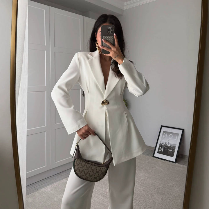 Women's Tailored Long Blazer with Golden Statement Buckle Mune Fashion