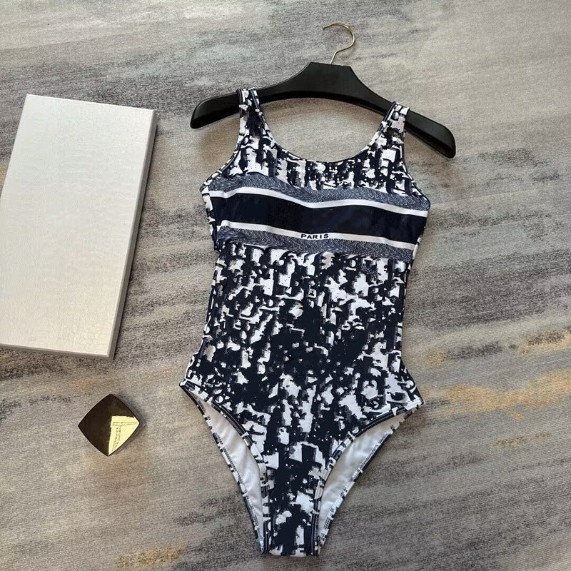 Ladies One-Piece Swimsuit with Fashionable Pattern Mune Fashion
