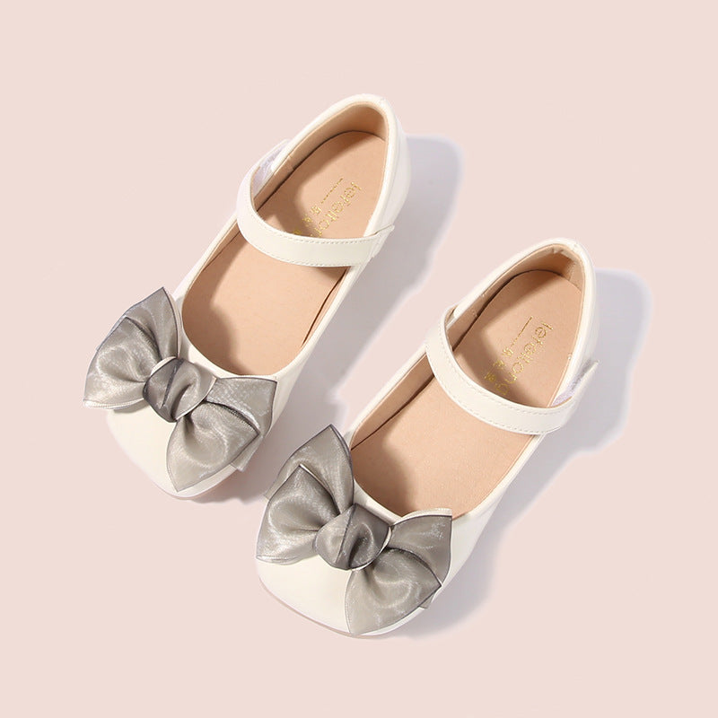 Girls' ballerinas with decorative bow design Mune Fashion