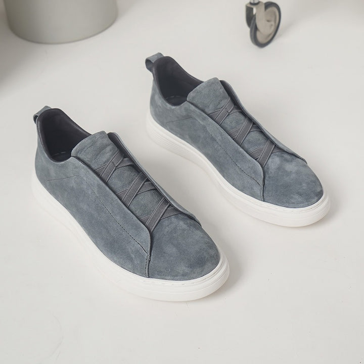 Women Elegant and Comfortable Sneakers