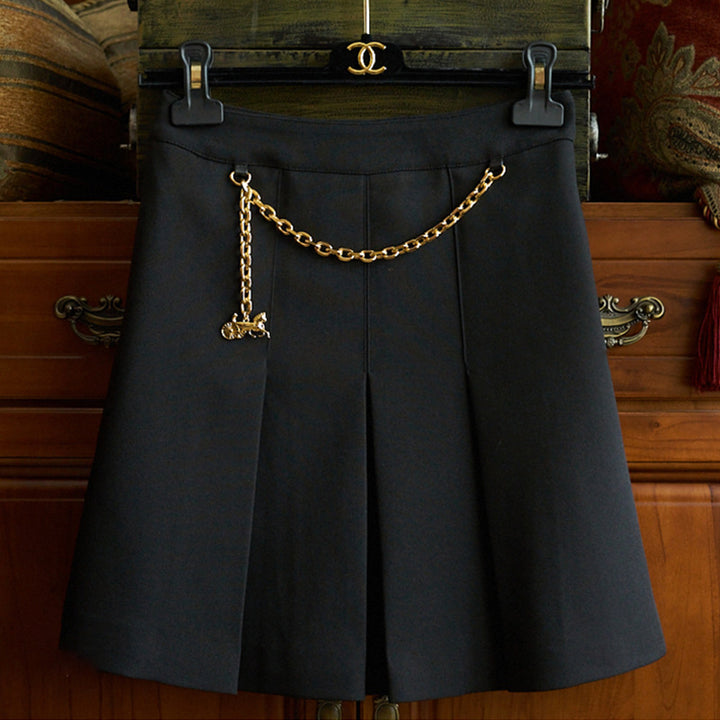 Ladies Elegant Pleated Skirt with Chain Mune Fashion