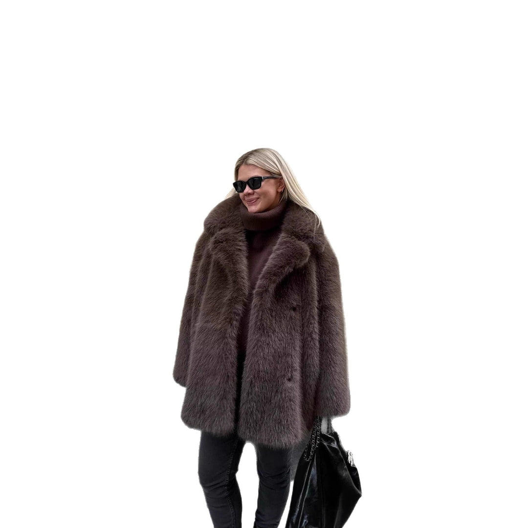 Ladies Short Luxurious Faux Fur Coat with Voluminous Shawl Collar and Boxy Silhouette Mune Fashion