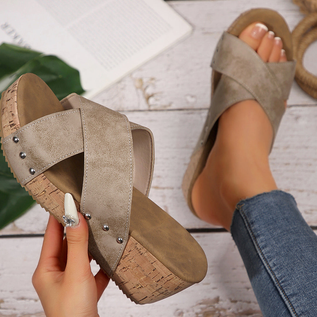 Women’s wedge sandals with heel strap, ergonomic footbed, cork look platform, and padded toe area Mune Fashion