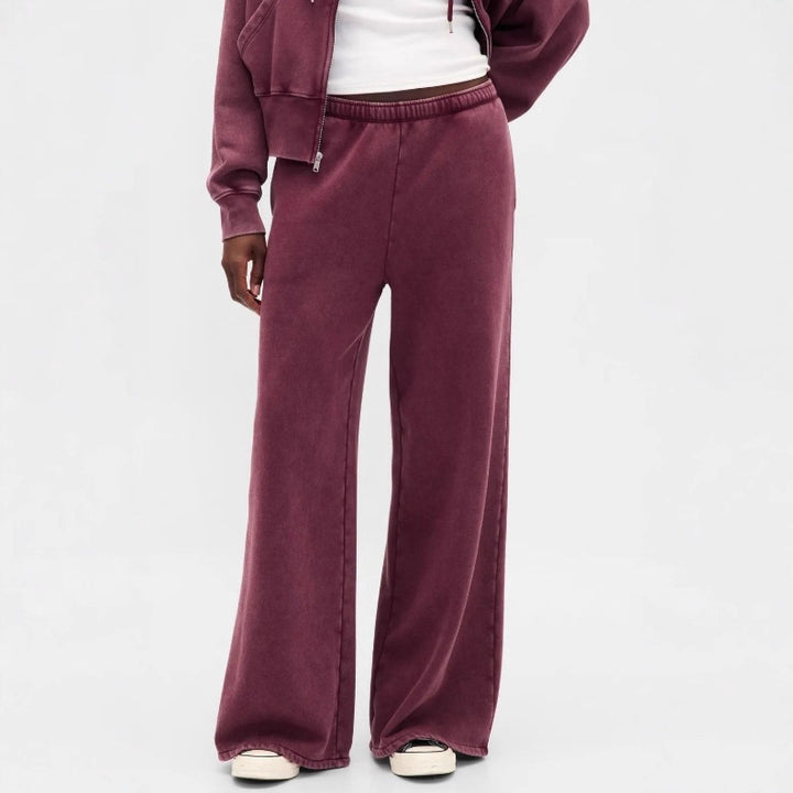 Women's two-piece terry loungewear set with zip hooded jacket and wide-cut jogging pants Mune Fashion