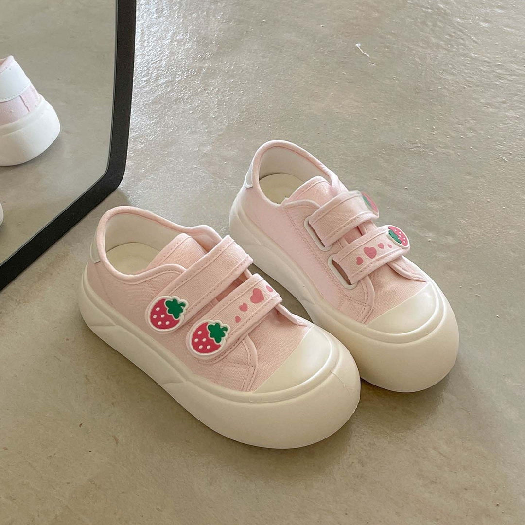 Women comfortable and playful sneakers with Velcro from Mune Fashion
